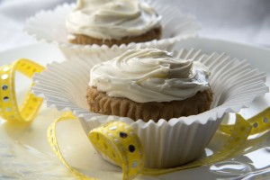 Vivid Vanilla Cupcakes